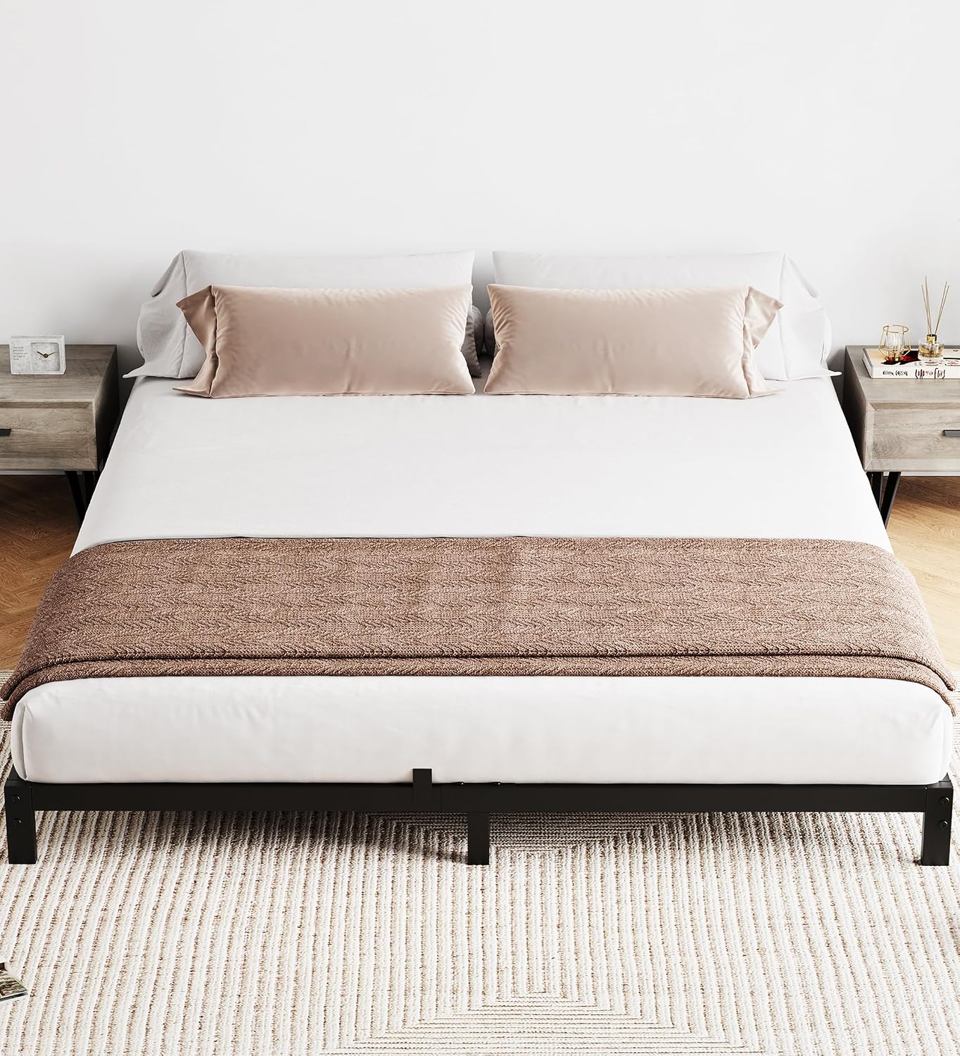 Canopy Bed Frame Metal Queen - โครงเตียงควีนไซส์โลหะแข็งแรงทนทาน ขนาด 6 นิ้ว พร้อมช่องเก็บของใต้เตียง ไม่ต้องใช้ฐานรองที่นอน
