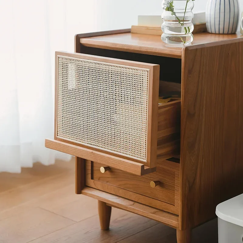 โต๊ะข้างเตียงหวายพร้อมสถานีชาร - Solid Wood Nightstand 2 Drawers บทวิจารณ์และราคา